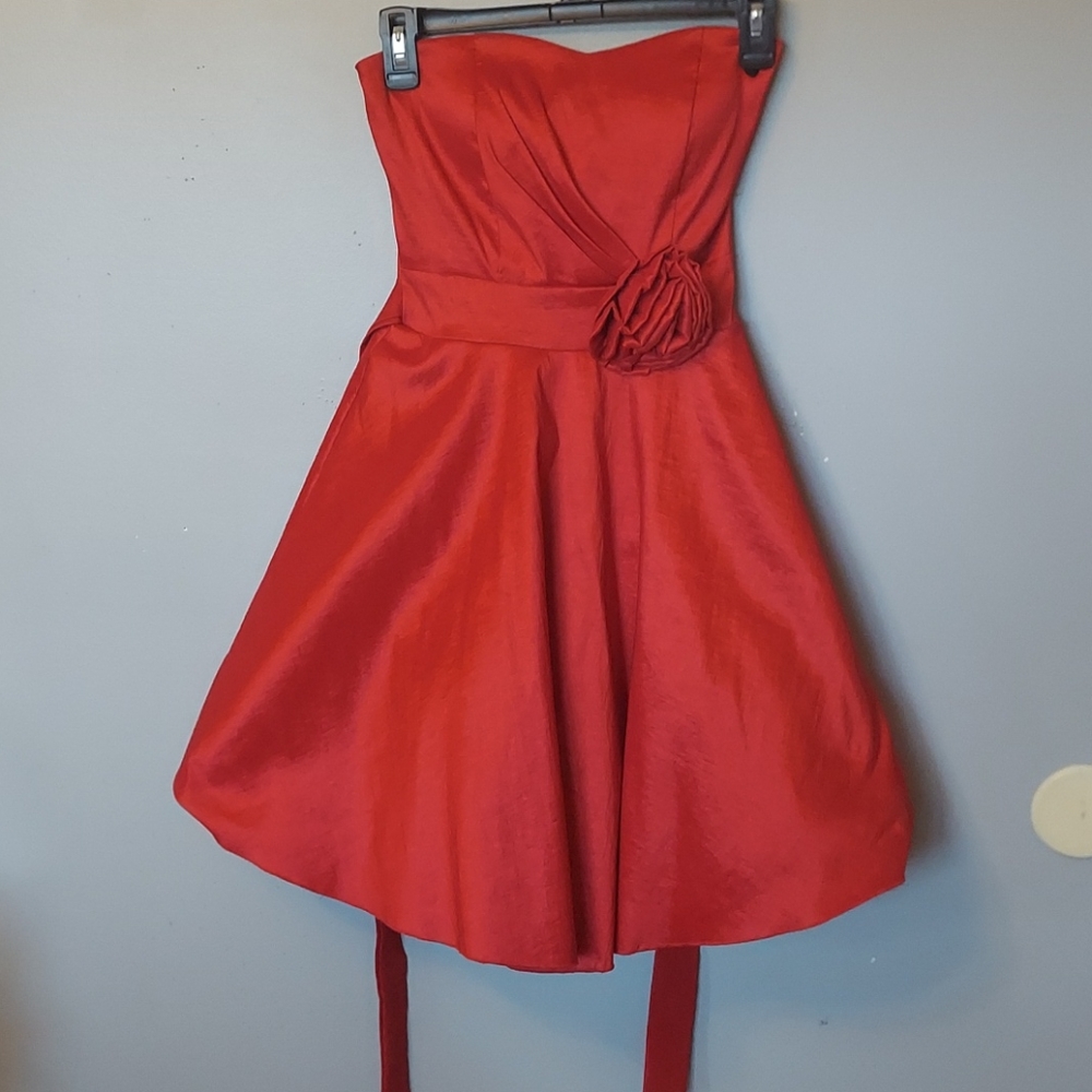 Red Flared Strapless Dress Size Small Brand FE